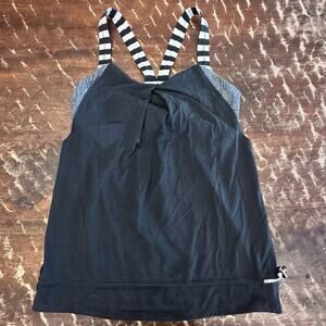 Lululemon No Limits Tank Top Womens 8 Black White Stripe No Inserts
